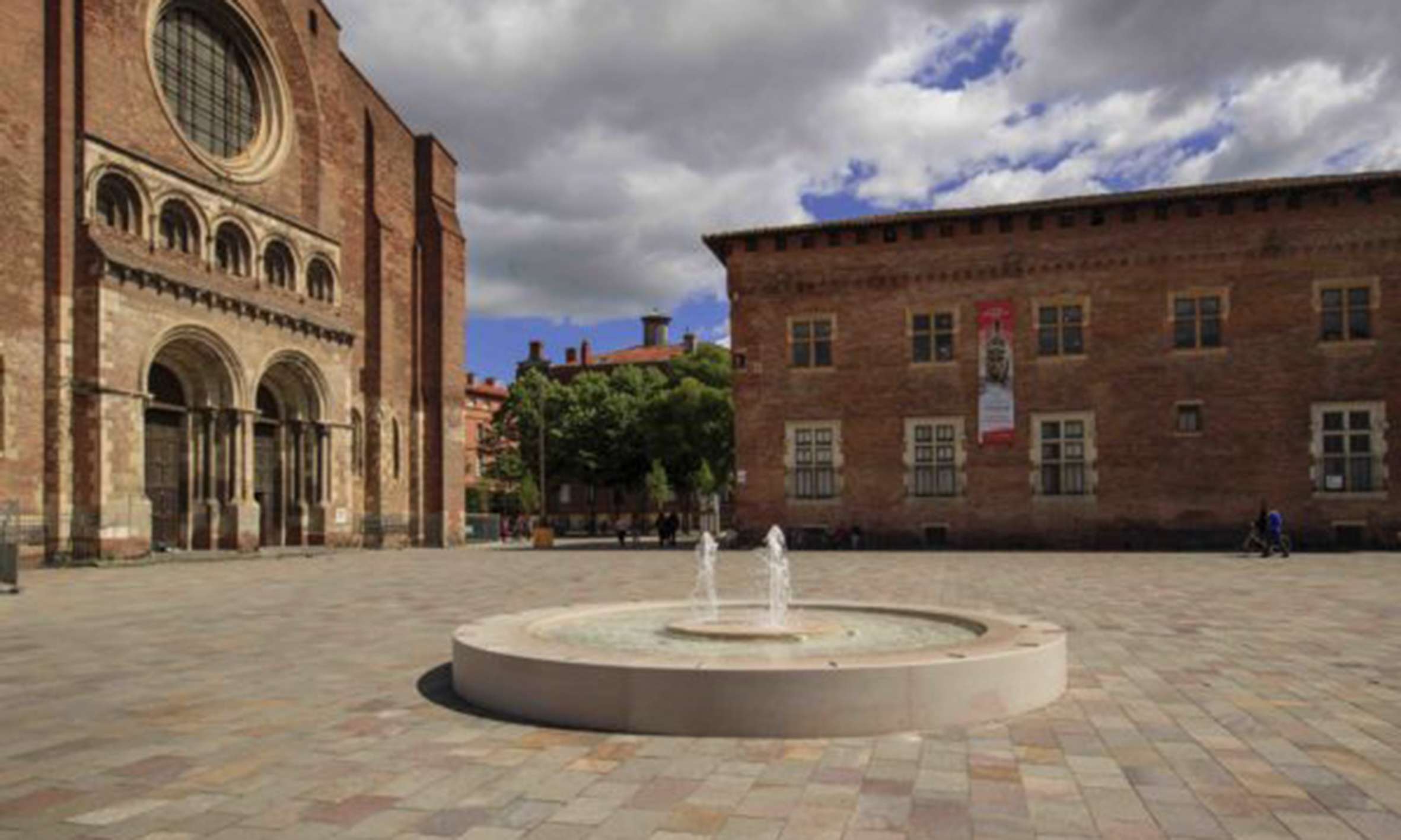 Urbanización de la Plaza Saint-Sernin | Biennal